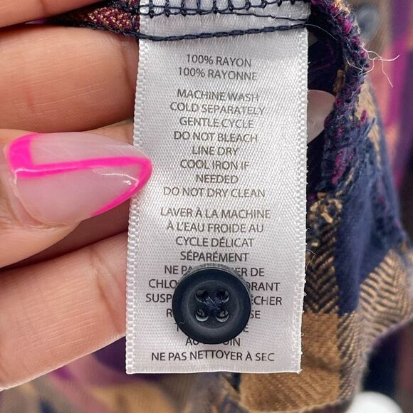 BeachLunchLounge Women’s Jewel Tone Purple Plaid Button Front Top Large - Picture 12 of 14